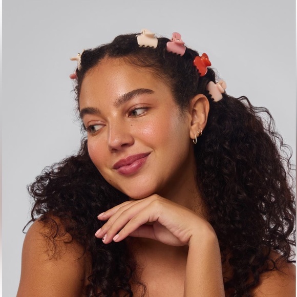 🆕Kitsch Cherry Print Cloud Clip + Mini Claw Clip Set - Picture 8 of 10